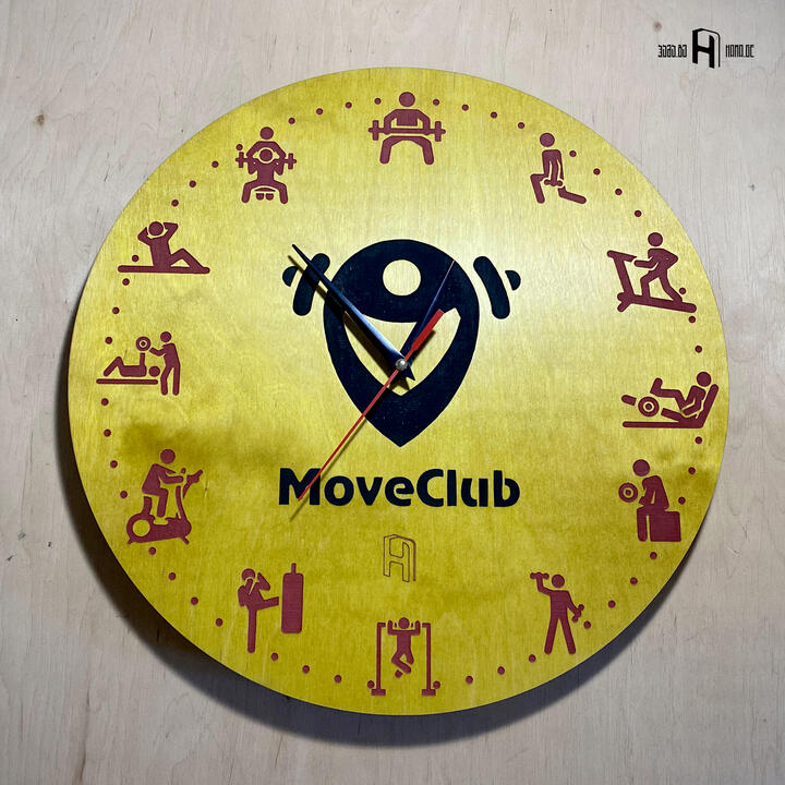 სპორტ დარბაზის საათი (Move Club Tbilisi)