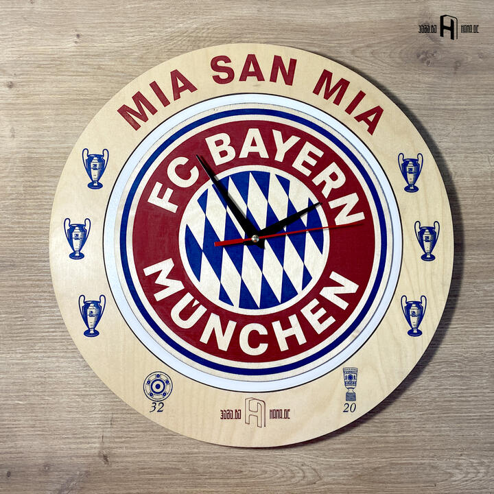 Bayern Munich (logo in original colours, light wood, blue and red engravings)