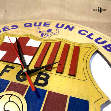 FC Barcelona (purple engravings, light wood, logo in original colours)