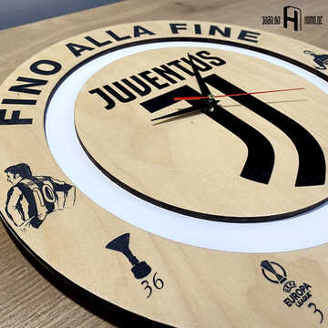 Juventus FC (two colours, dark wood)