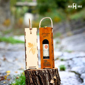 ღვინის ბოთლის სასაჩუქრე ყუთი (1 ბოთლის, დაუმუშავებელი ხე)