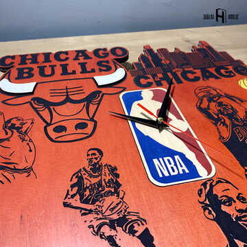 Chicago Bulls (red wood)