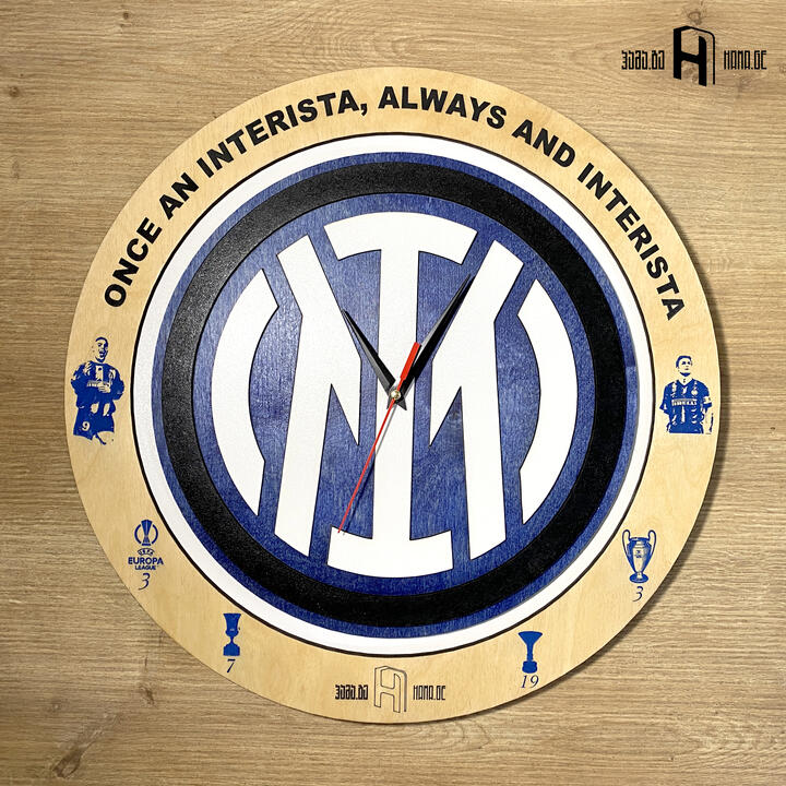 Inter Milan (logo in original colours, light wood)
