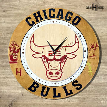 Chicago Bulls (red wood)