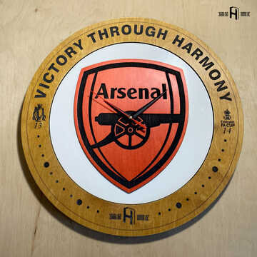 Arsenal FC (logo in original colours, light wood)
