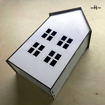 სასაჩუქრე ყუთი (სახლის ფორმის, ხის შემცვლელი, თეთრი)